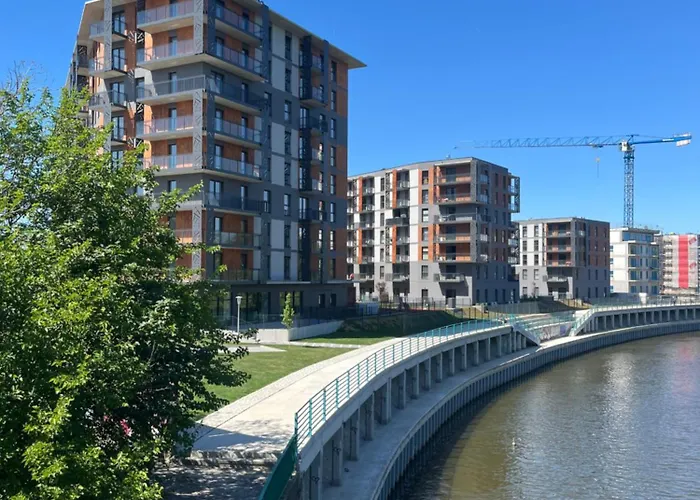Apartment Jesionowe Ashwood Widok Na Odre 1,4 Km Od Rynku Parking Podziemny W Cenie Klimatyzacja Sauna W 1 River Oder View 1,4 Km Market Square Underground Parking Balcony Air Conditioning Breslau