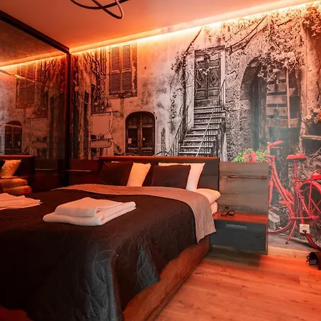 Apartment Jesionowe Nad Odra, Stare Miasto, Sauna W Jednym, Klimatyzacja , Garaz Podziemny 0 Zl, Odra River , Old Town, New Building, Air Conditioning, Sauna-one, Underground Garage Free Wroclaw