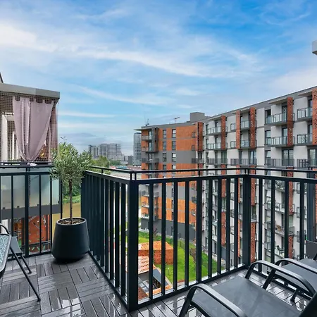 شقة Jesionowe Ashwood Widok Na Odre 1,4 Km Od Rynku Parking Podziemny W Cenie Klimatyzacja Sauna W 1 River Oder View 1,4 Km Market Square Underground Parking Balcony Air Conditioning فروتسواف