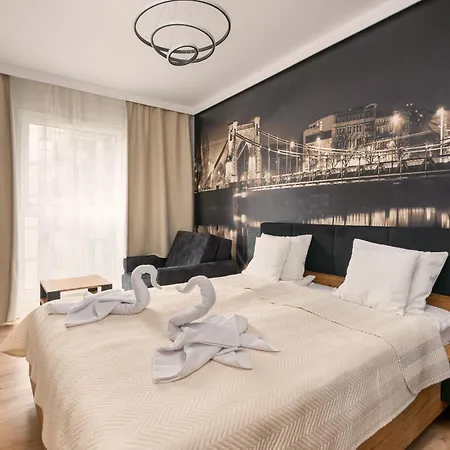 Jesionowe Ashwood Widok Na Odre 1,4 Km Od Rynku Parking Podziemny W Cenie Klimatyzacja Sauna W 1 River Oder View 1,4 Km Market Square Underground Parking Balcony Air Conditioning شقة *