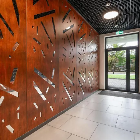 Apartmán Jesionowe Ashwood Widok Na Odre 1,4 Km Od Rynku Parking Podziemny W Cenie Klimatyzacja Sauna W 1 River Oder View 1,4 Km Market Square Underground Parking Balcony Air Conditioning