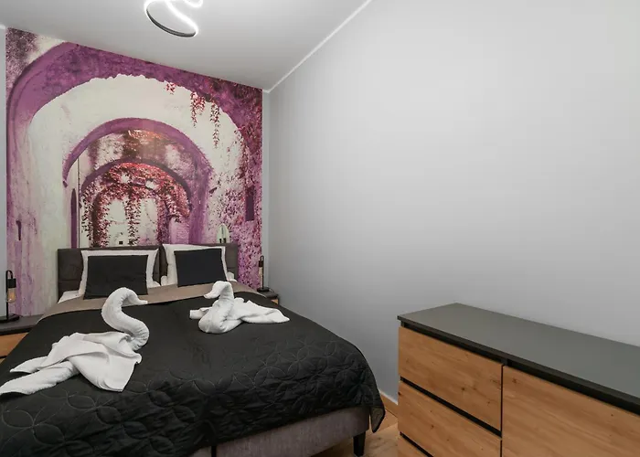 Apartamento Jesionowe Ashwood Widok Na Odre 1,4 Km Od Rynku Parking Podziemny W Cenie Klimatyzacja Sauna W 1 River Oder View 1,4 Km Market Square Underground Parking Balcony Air Conditioning